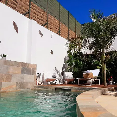 Guest house Finca La Barca *