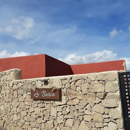 Guest house Finca La Barca *